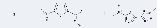 The 1,2,4-Oxadiazole,5-methyl-3-(5-nitro-2-furanyl)- could be obtained by the reactants of N-hydroxy-5-nitro-furan-2-carboximidic acid amide and acetonitrile